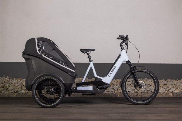 Cube Trike Hybrid Family 750 flashwhite´n´reflex – Bild 3